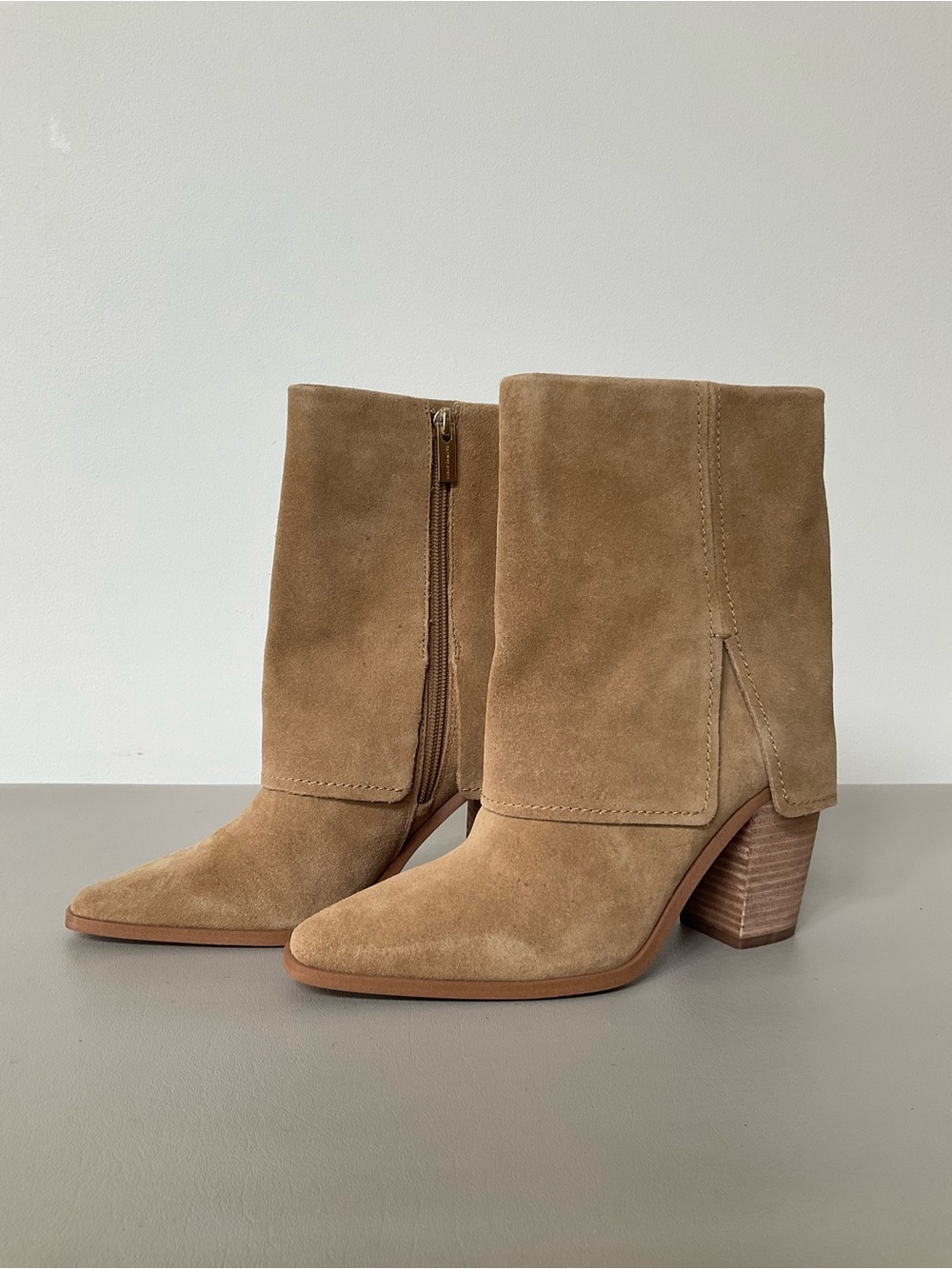 Vince Camuto, NWBox! Tan, Heeled, Leather-Upper, Boots